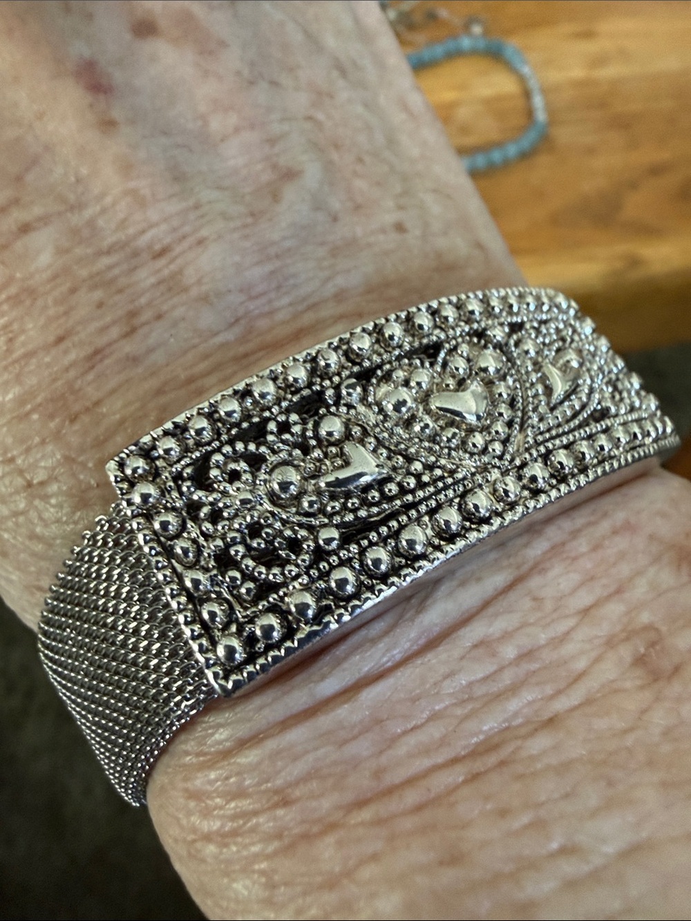 Silver Tone Filigree Heart Mesh Bracelet